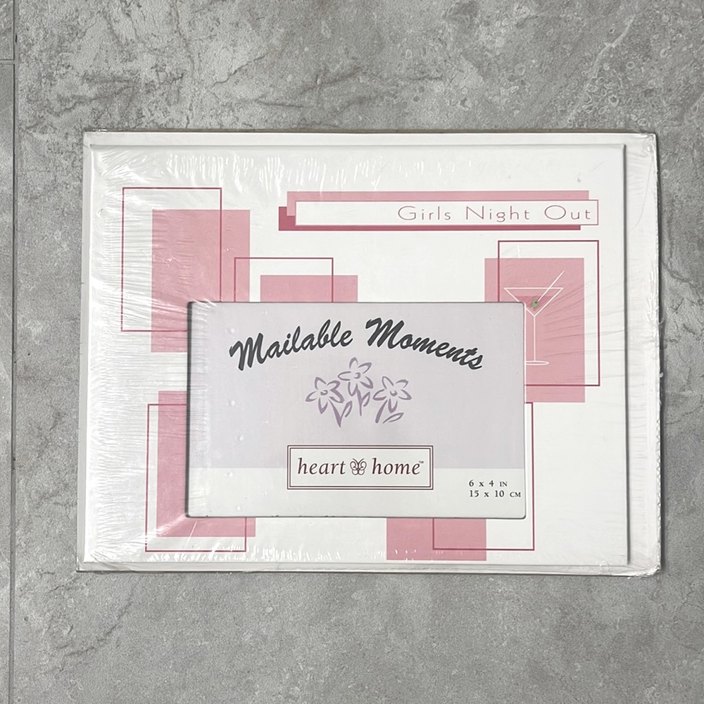 Mailable Moments Girls Night Out photo frame 6x4inches 15x10 cm brand new NWT